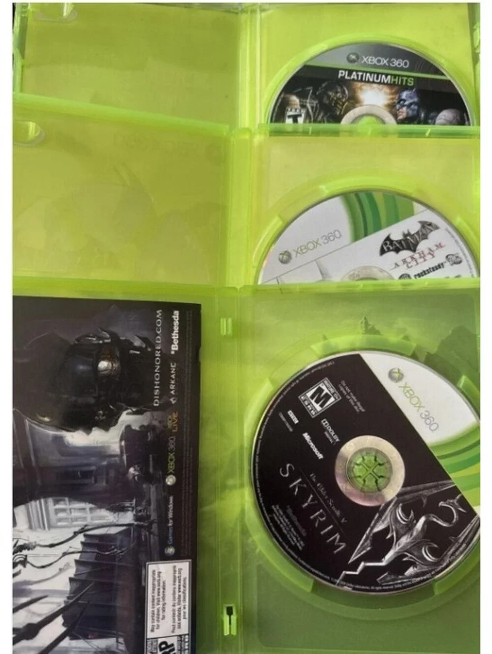 3 Microsoft XBox360 MORTAL COMBAT vs DC UNIVERSE - BATMAN ARKHAM CITY - SKYRIM